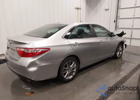 2015 Toyota Camry Se z USA, uszkodzony, nr VIN 4T1BF1FK2FU994122